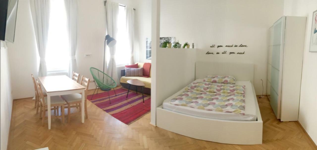 Lovely In A Quiet Area Close To The Center Apartamento Viena