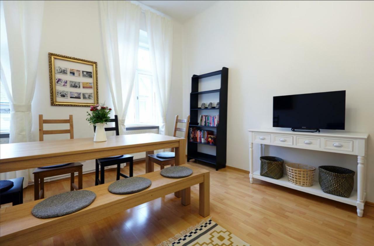 Lovely In A Quiet Area Close To The Center Apartamento Viena