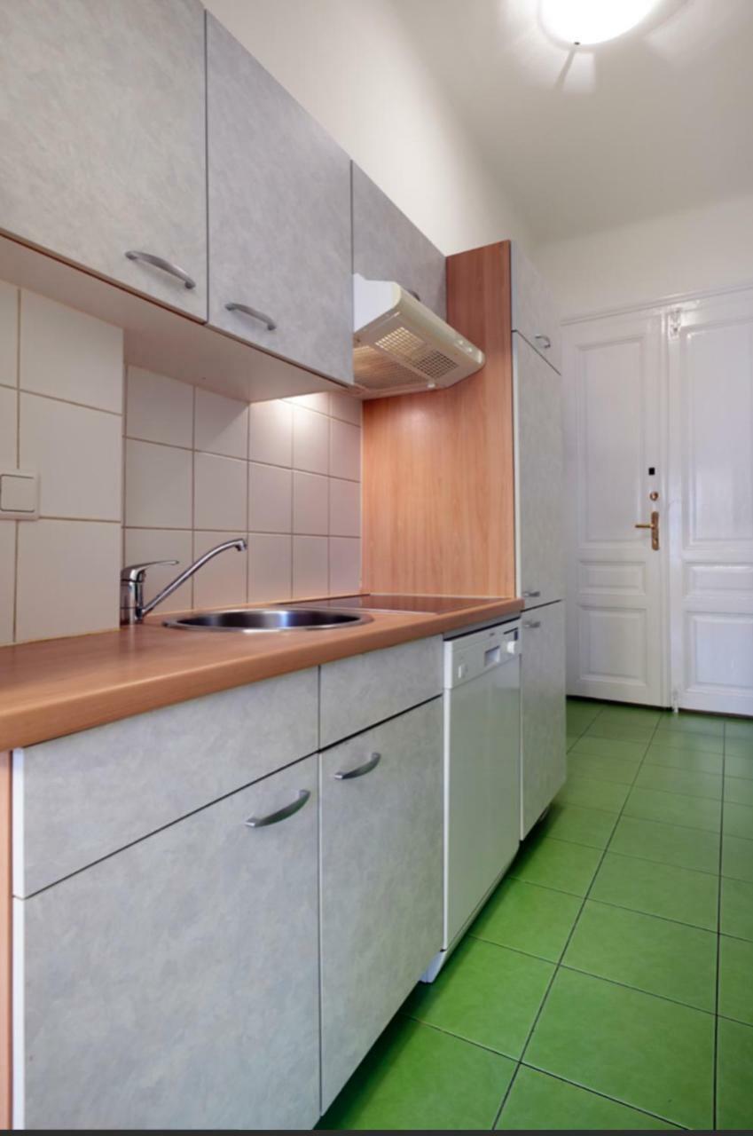 Lovely In A Quiet Area Close To The Center Apartamento Viena