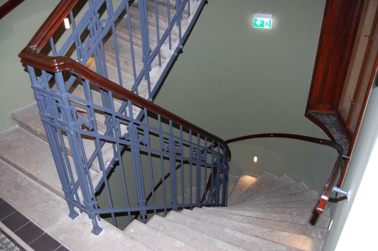 Apollo Hotel 2*