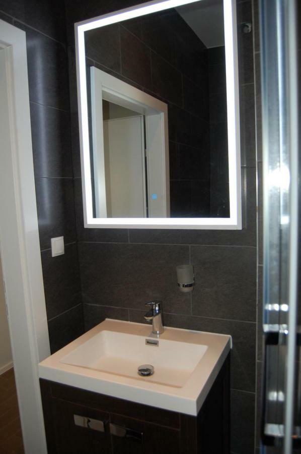 Apollo Hotel 2*