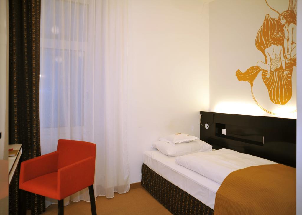 Alma Boutique-hotel 4*