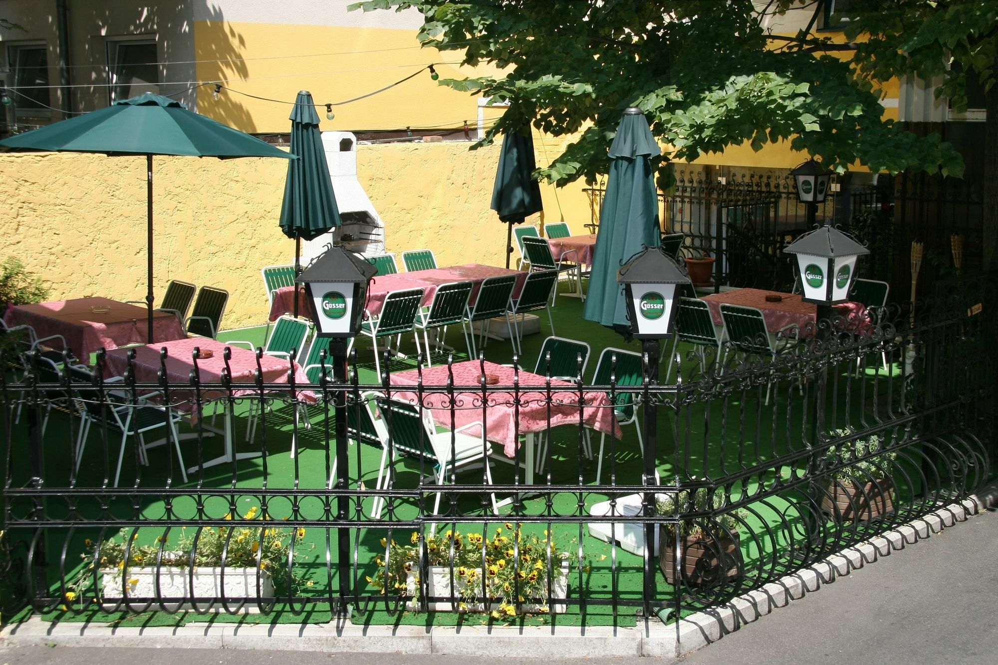 Marien-hof Aparthotel 3*