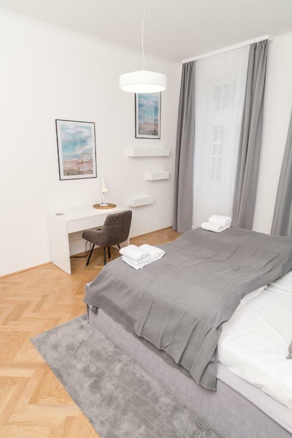 Stadlau Live By Ichbucheat Apartment Wien