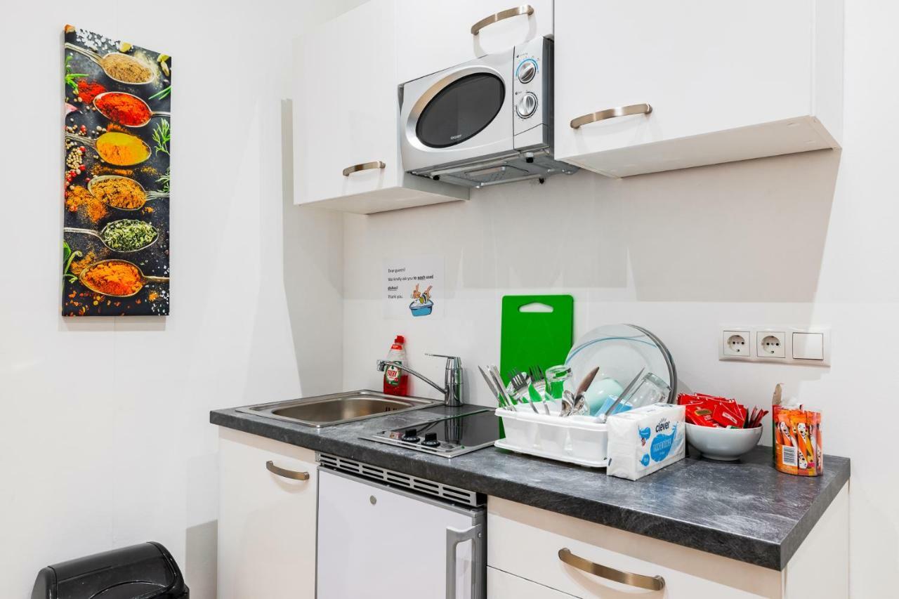 Budget West With Shared Kitchen