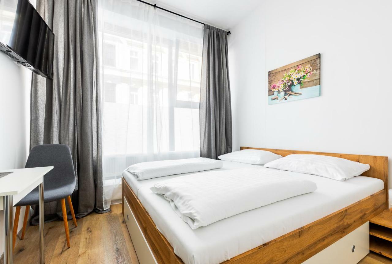 Budget West With Shared Kitchen Vienna