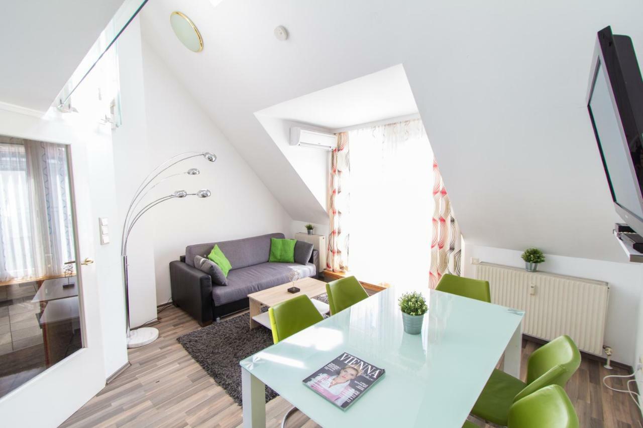 Karmeliter Flat | Contactless Check-in