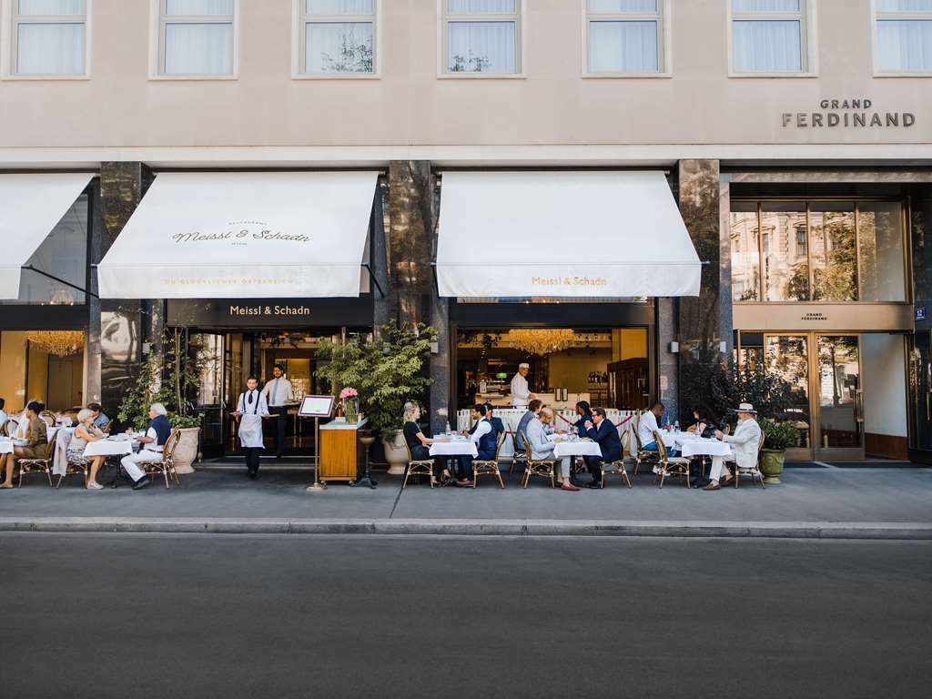 Grand Ferdinand - Your In The Center Hotel