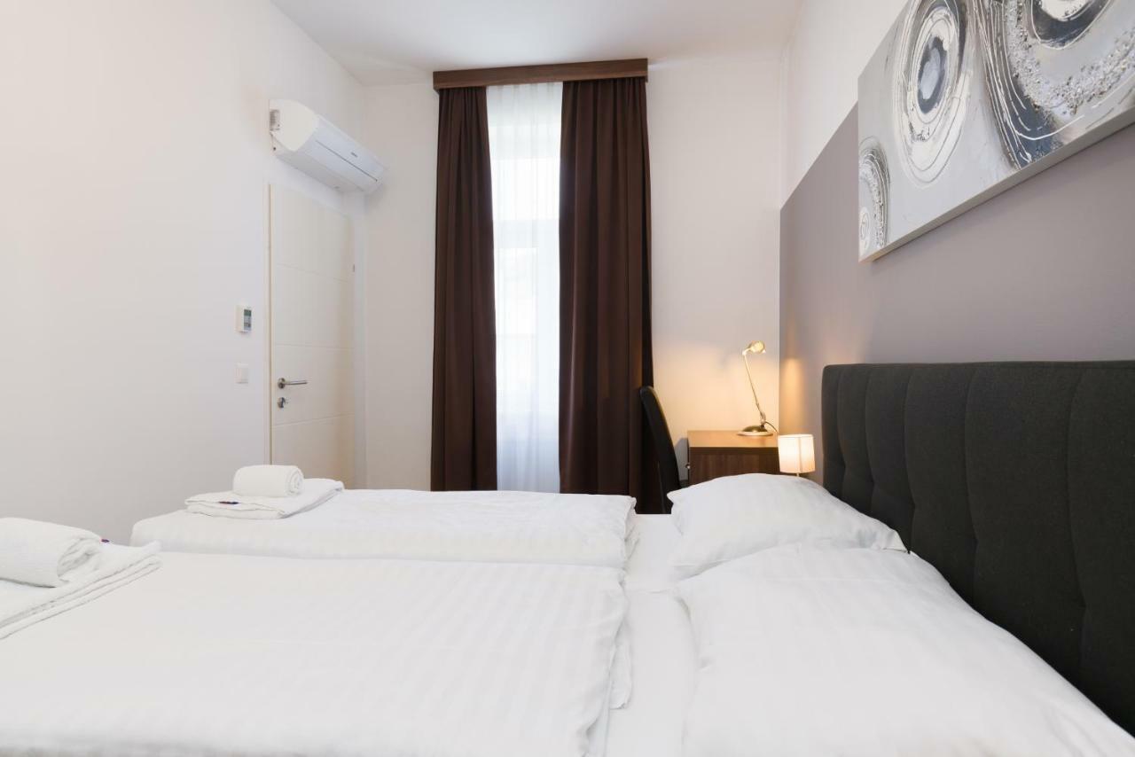 Apartment Pezzl 1170 *