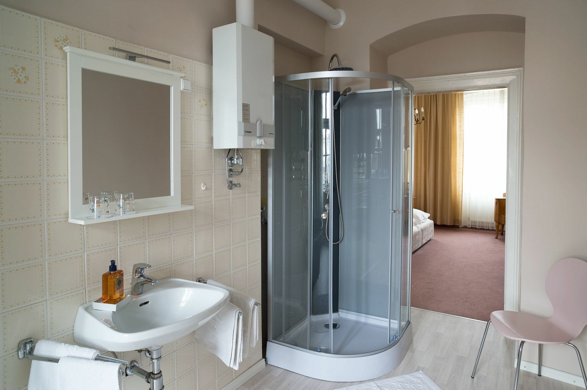 Fink Budget Guest house 2*