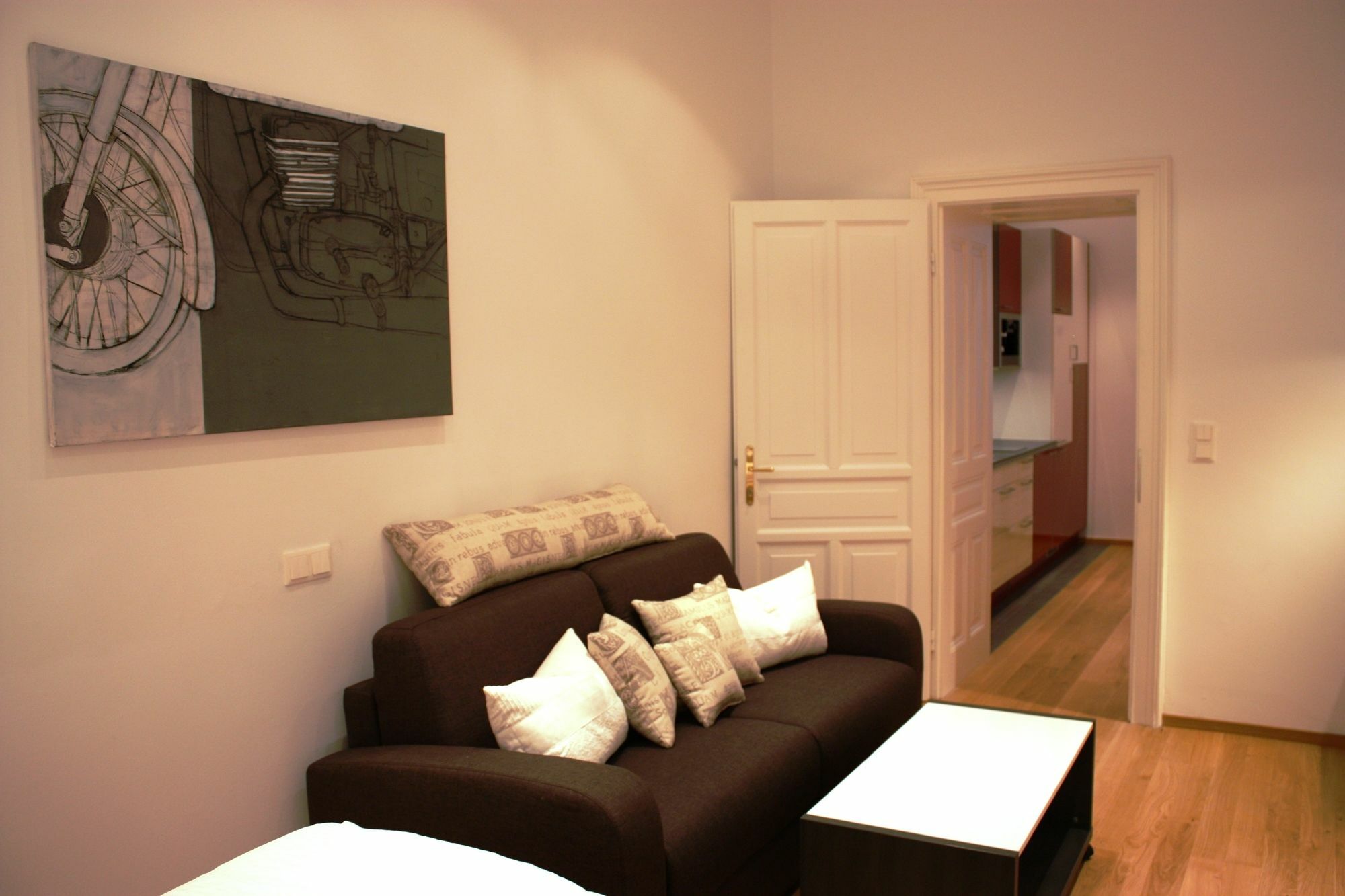 Apartment Opera Studio