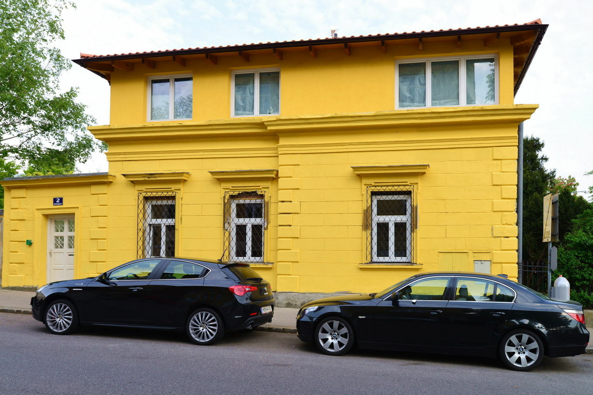 Luna Apartment