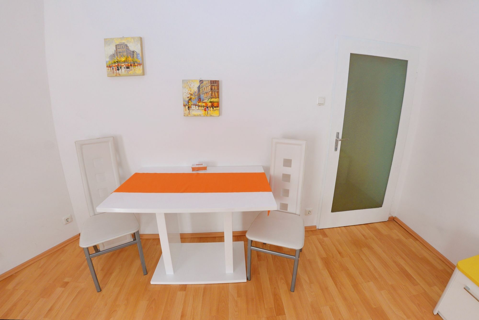 Joe's - Walfischgasse 9 * Vienna