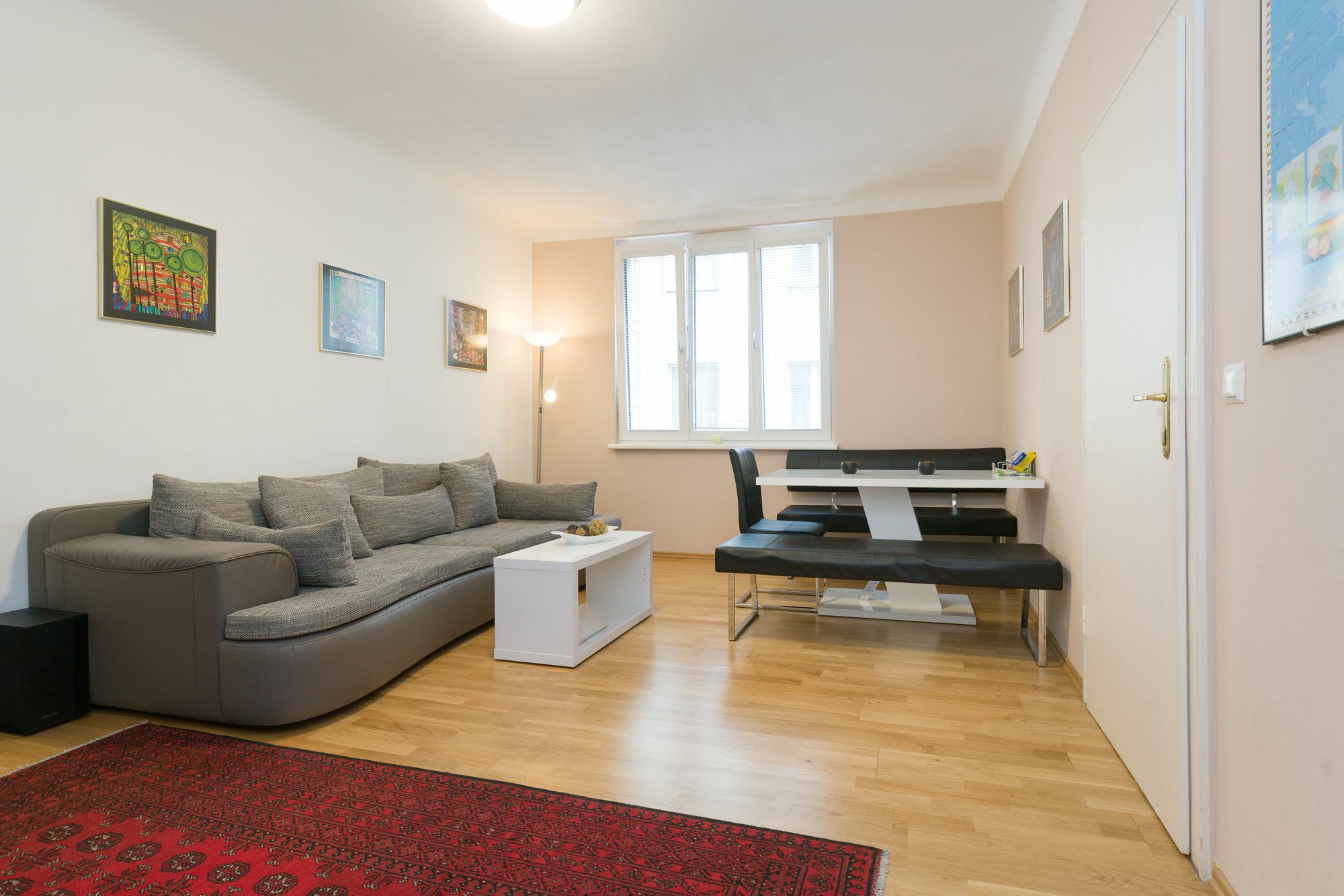 Apartment Domino *