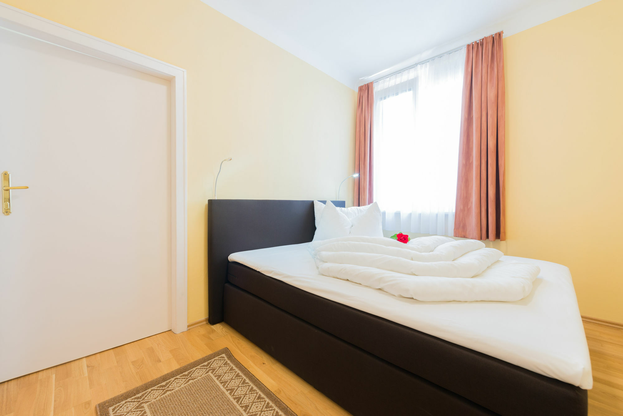 Apartment Domino *