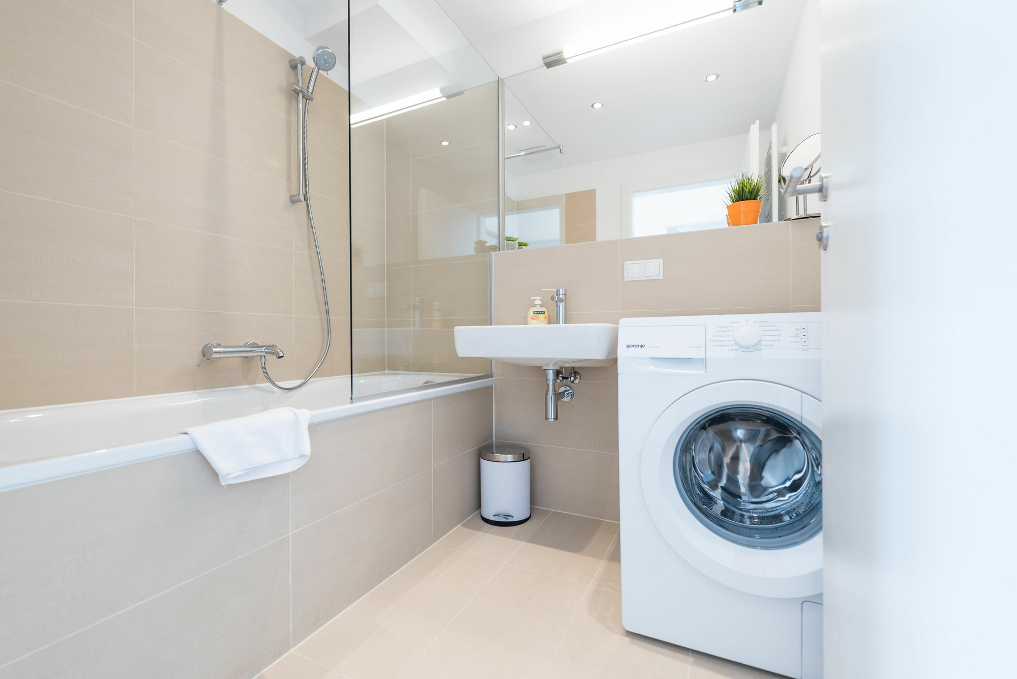 Vienna Mainstation - 10 Minutes To Citycenter - Apartments With Aircondition * Viena