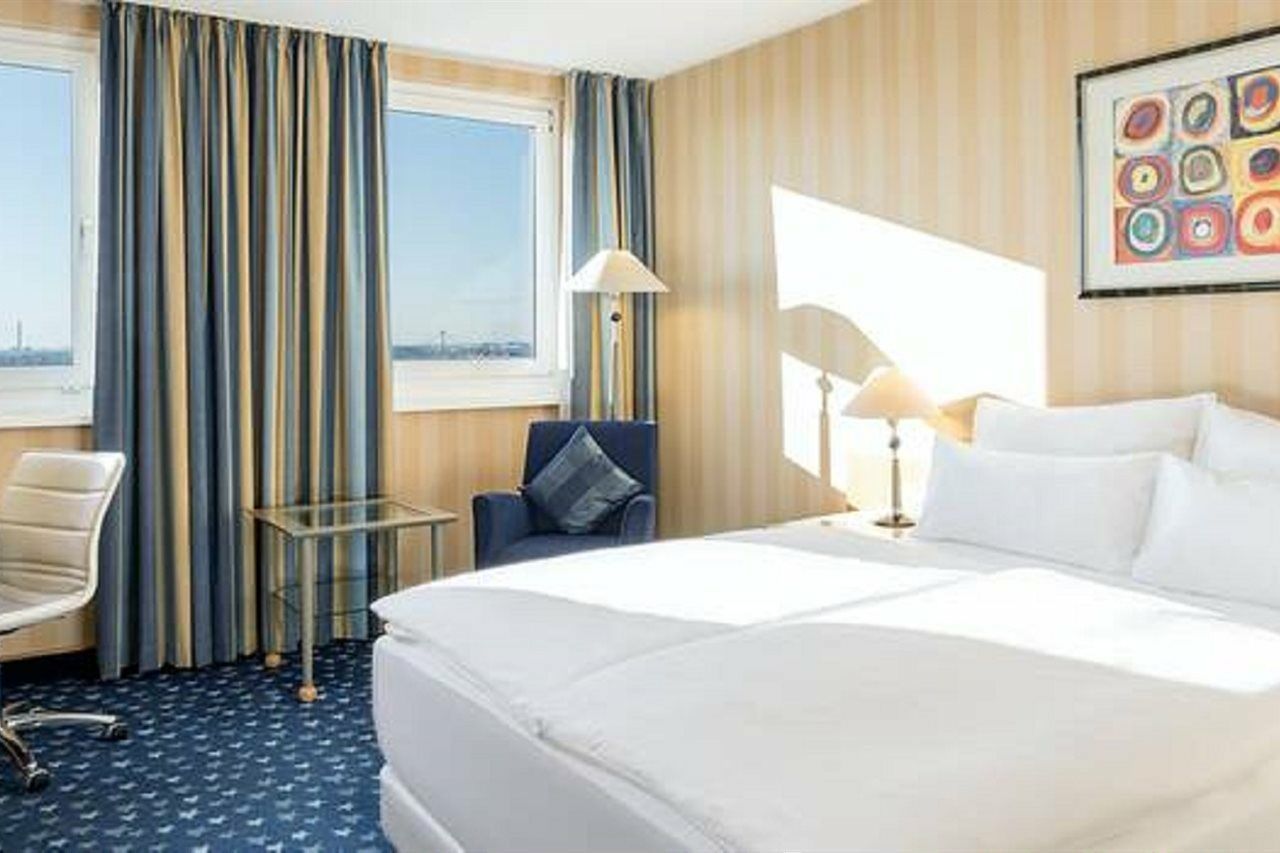Nh Danube Hotel Vienna