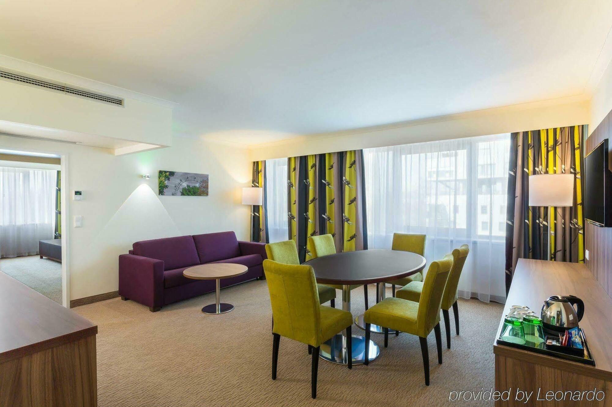 Hotel Hilton Garden South 4*