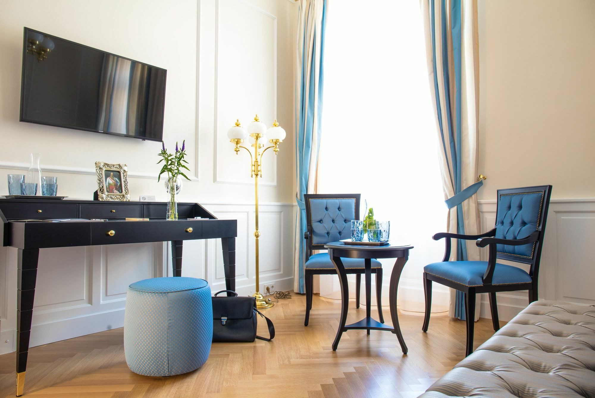 Imperium - Experience The Luxurious In Center