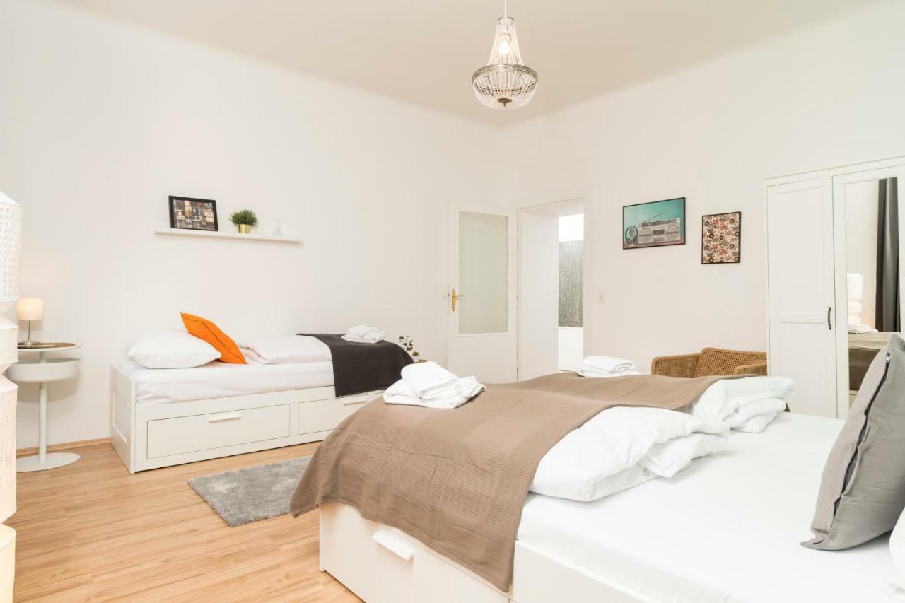Apartment Spittelau Chillout Lounge By Ichbucheat