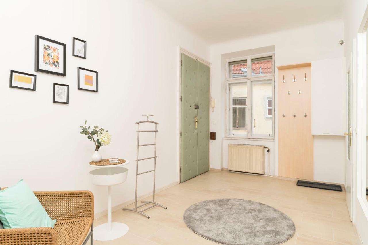 Apartment Spittelau Chillout Lounge By Ichbucheat