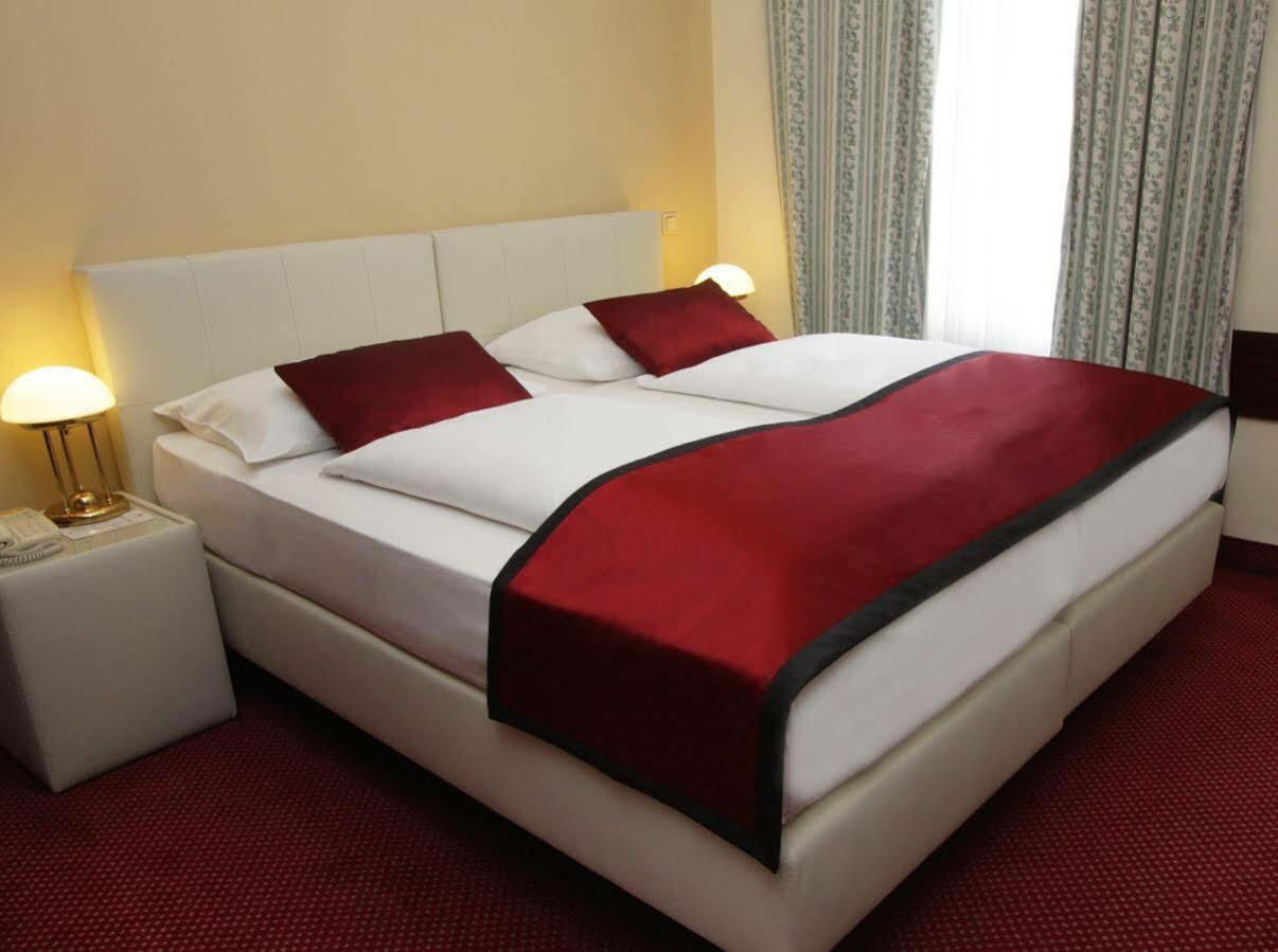 Theaterhotel & Hotel