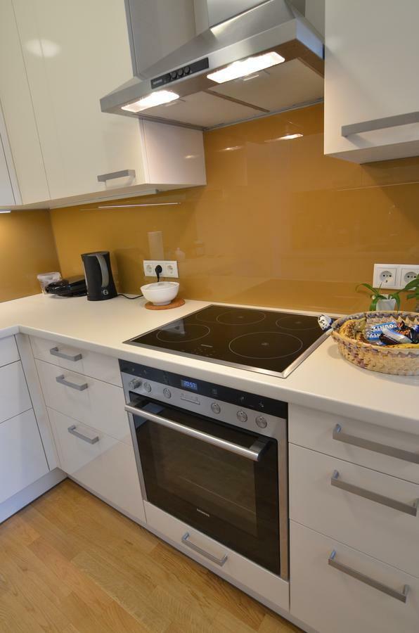 Apartamento With Parking On Premise