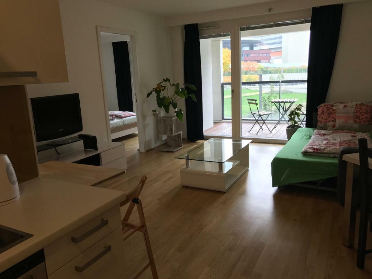 Apartamento With Parking On Premise *