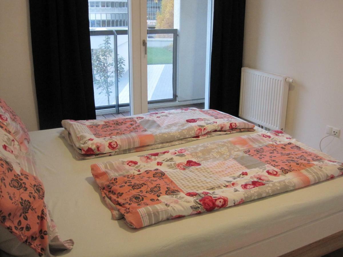 Apartamento With Parking On Premise
