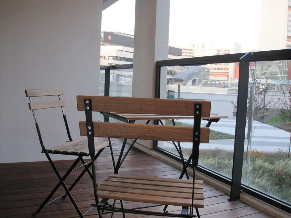 With Parking On Premise Viena