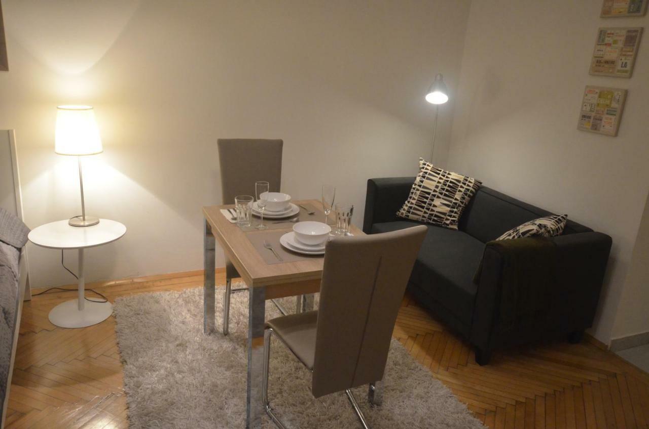 Charmante Altbauapartments Apostelgasse Apartment *