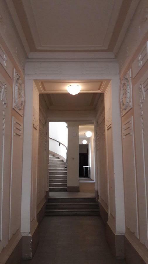 Lauratrendhome *