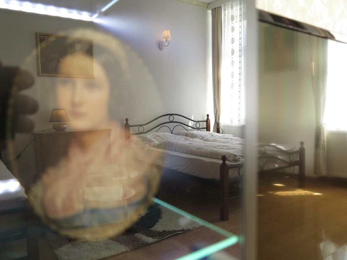 Apartment Small Luxury Kapitol