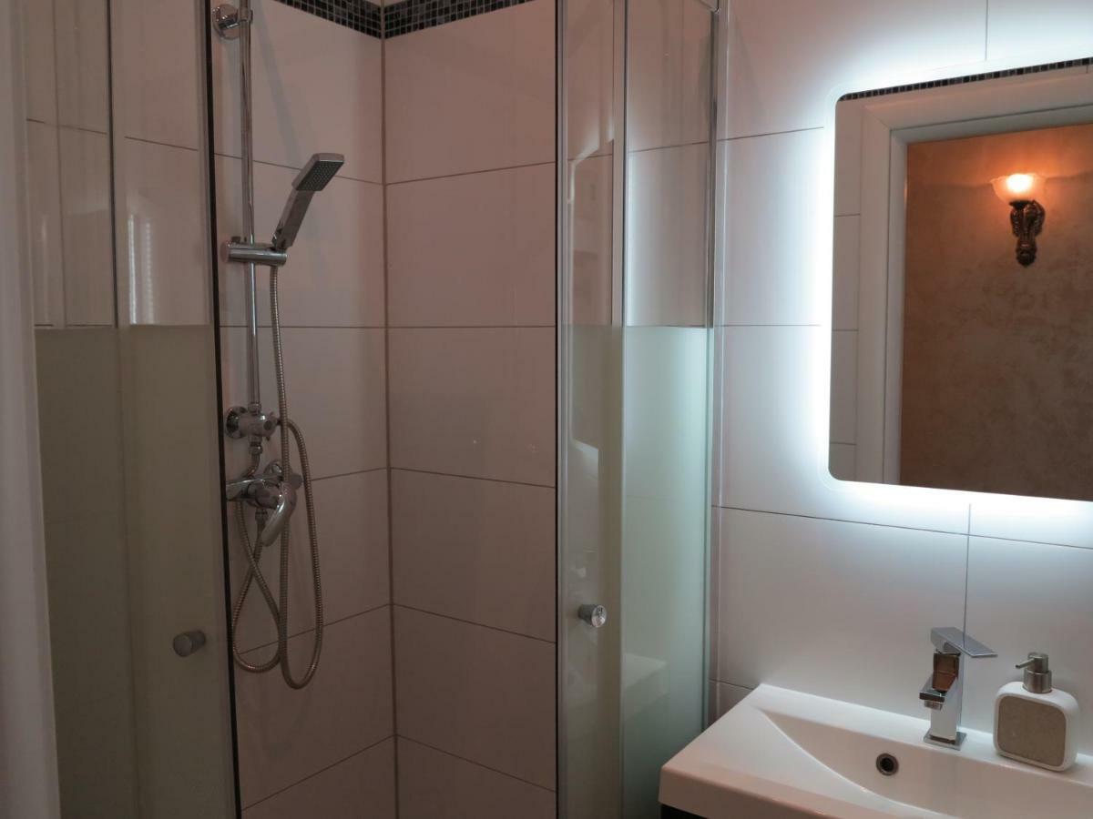 Apartment Small Luxury Kapitol