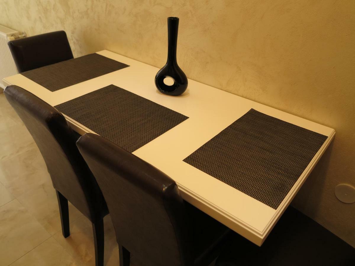 Small Luxury Kapitol Apartment Vienna