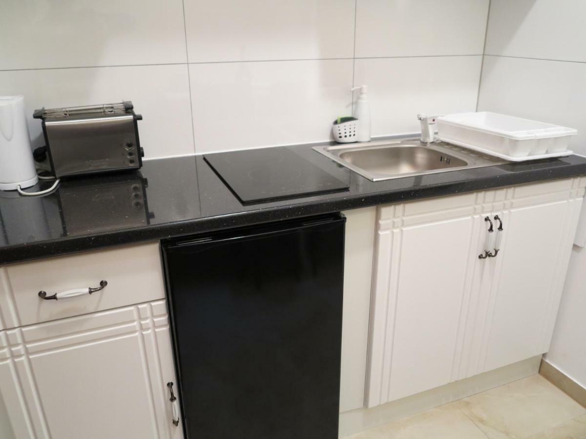 Small Luxury Kapitol Apartment *