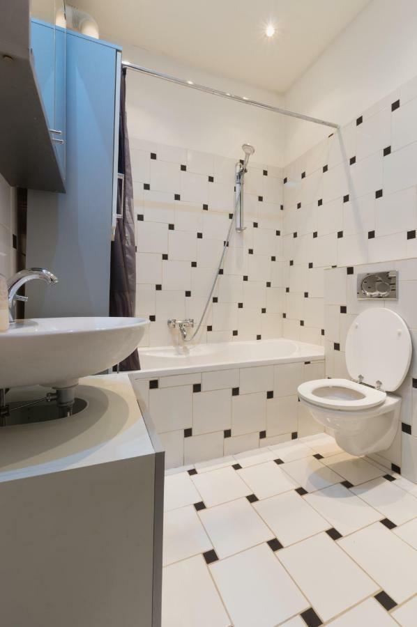 Apartment Spacious In Center With Terrace Vienna