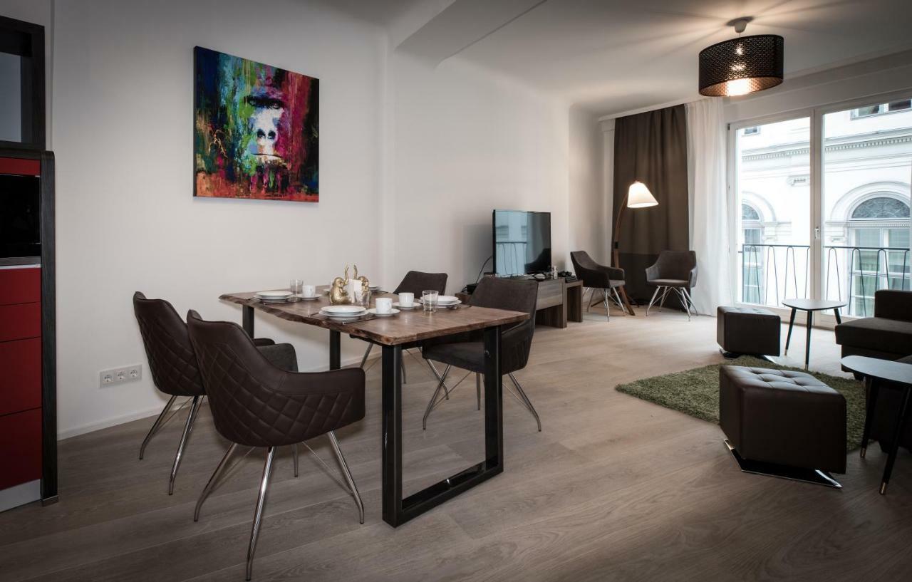 Heart Of City Apartment