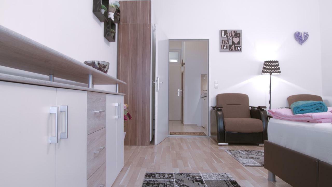Donkey Apartment
