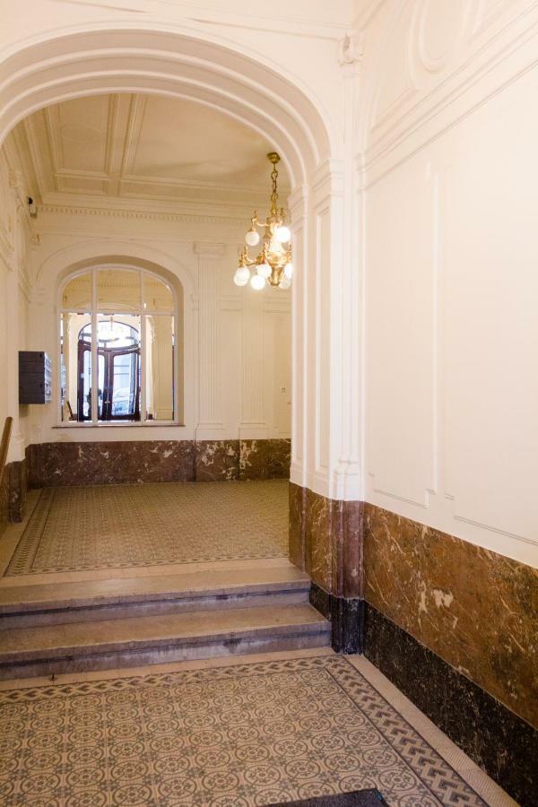 Urania - Mai's Apartment *