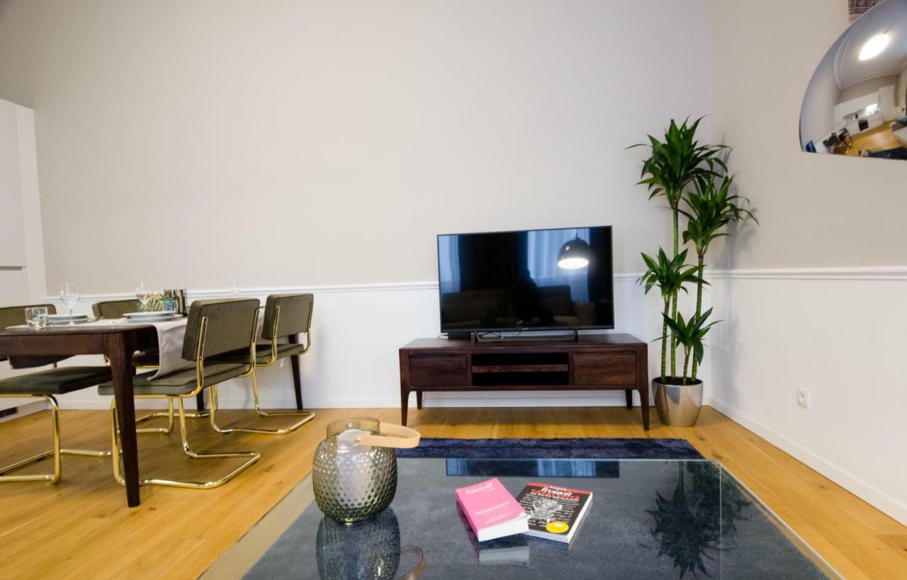 Urania - Mai's Apartment *