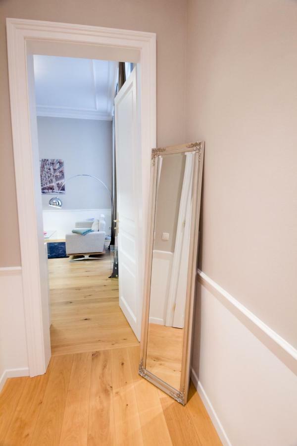 Apartment Urania - Mai's