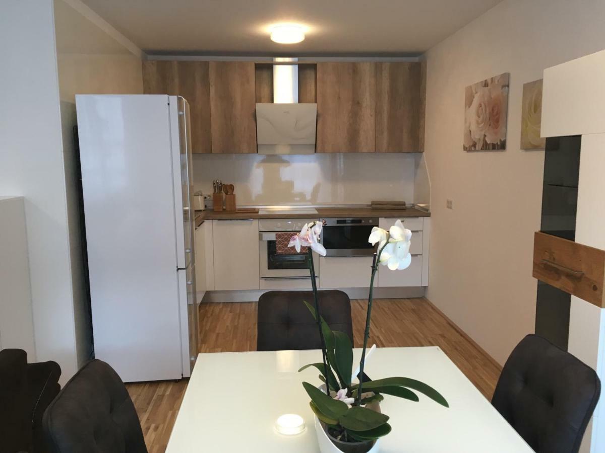 Apartment White Vintage Park View *