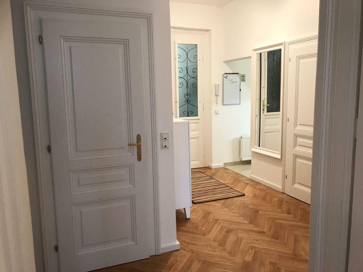 Apartment Leuhusen Orange Vienna
