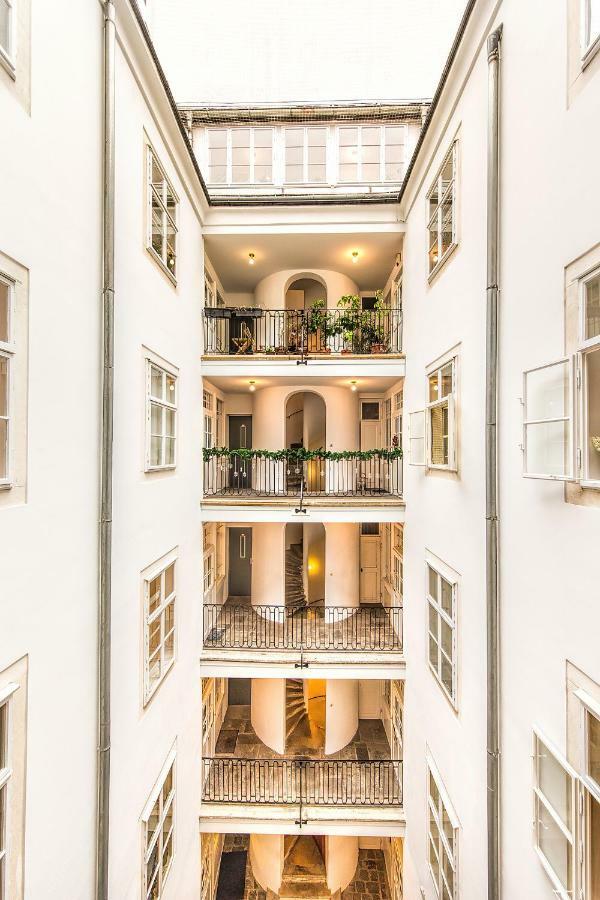 Beautiful Inner City Apartment