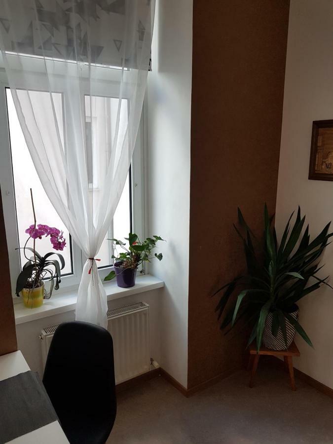 Gerald's 10 Apartment