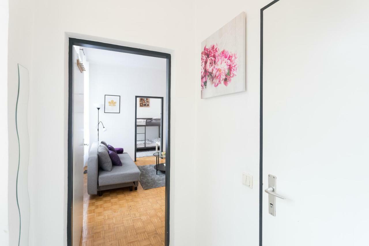 Lovely Two Level For Families Appartamento