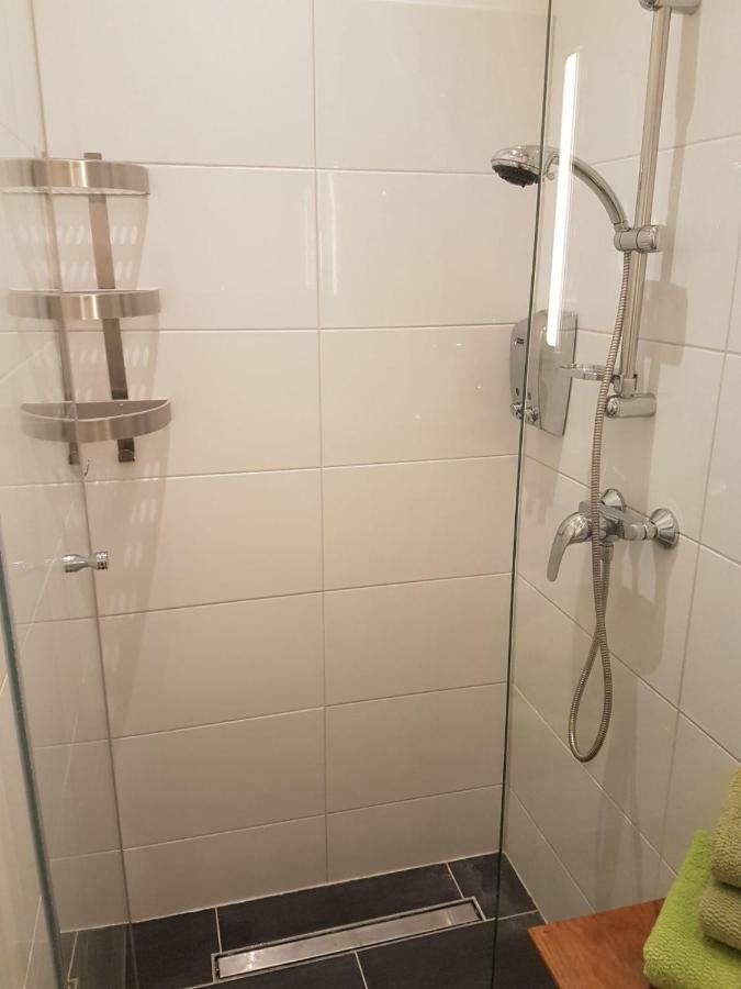 Modernes Kleines Mini Viena