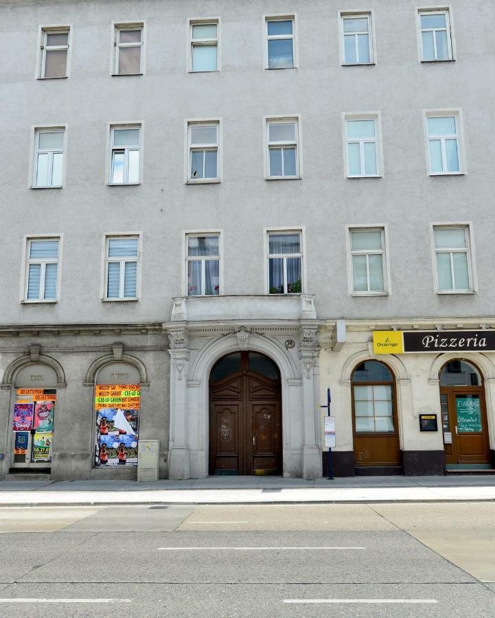 Self-check-in & Perfect Metro Connection I Apartment Vienna