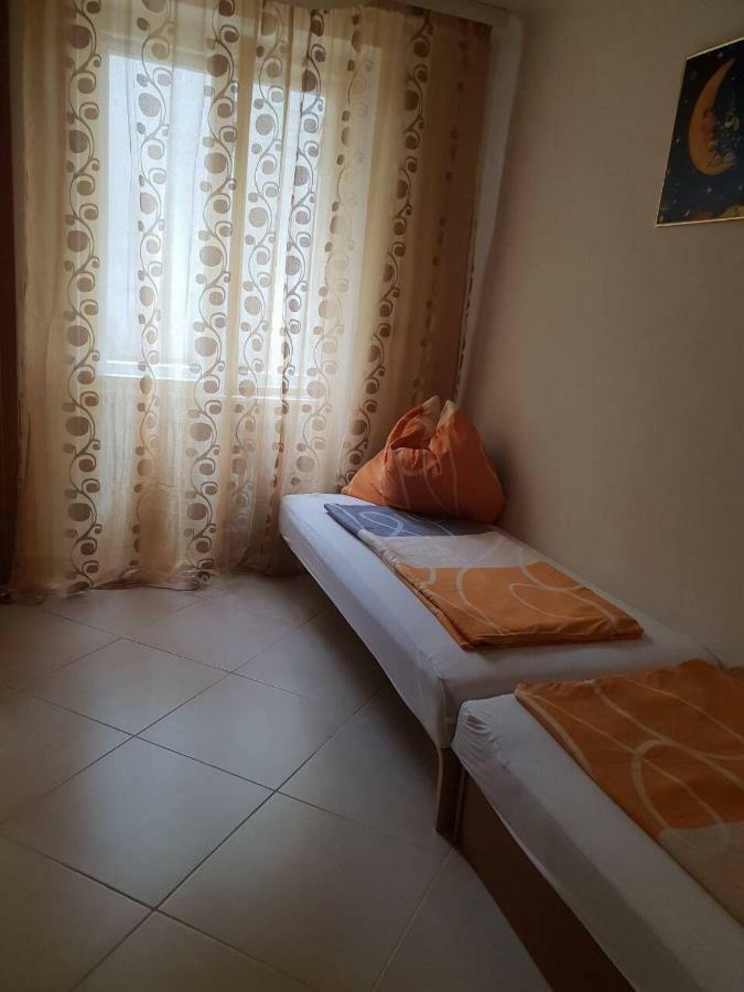 Apartment Holiday *